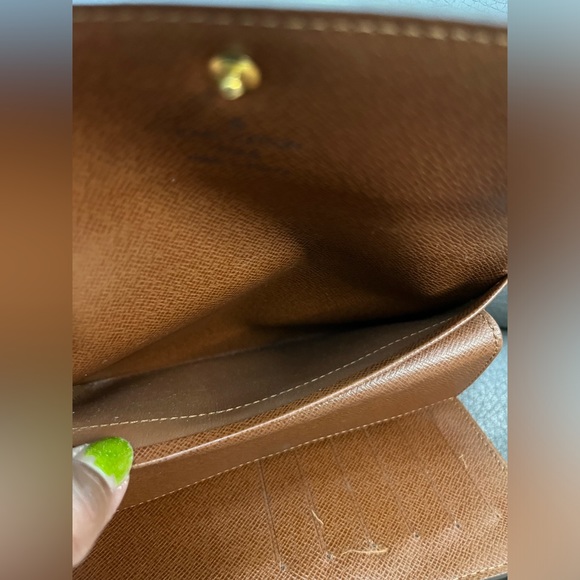 International medium wallet - Picture 12 of 15